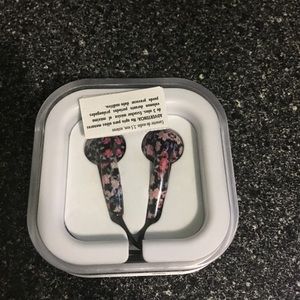 Earbuds